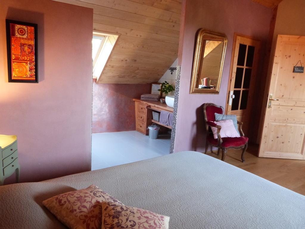 Bed And Breakfast La Fontaine Blanche Melgven Стая снимка