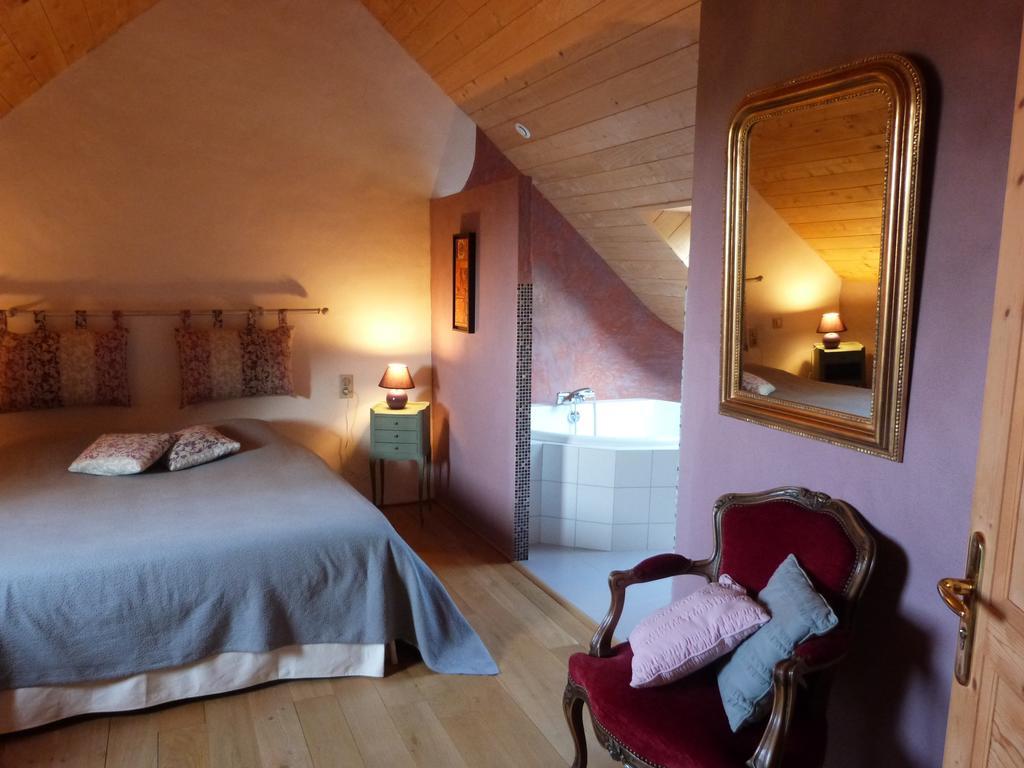 Bed And Breakfast La Fontaine Blanche Melgven Стая снимка